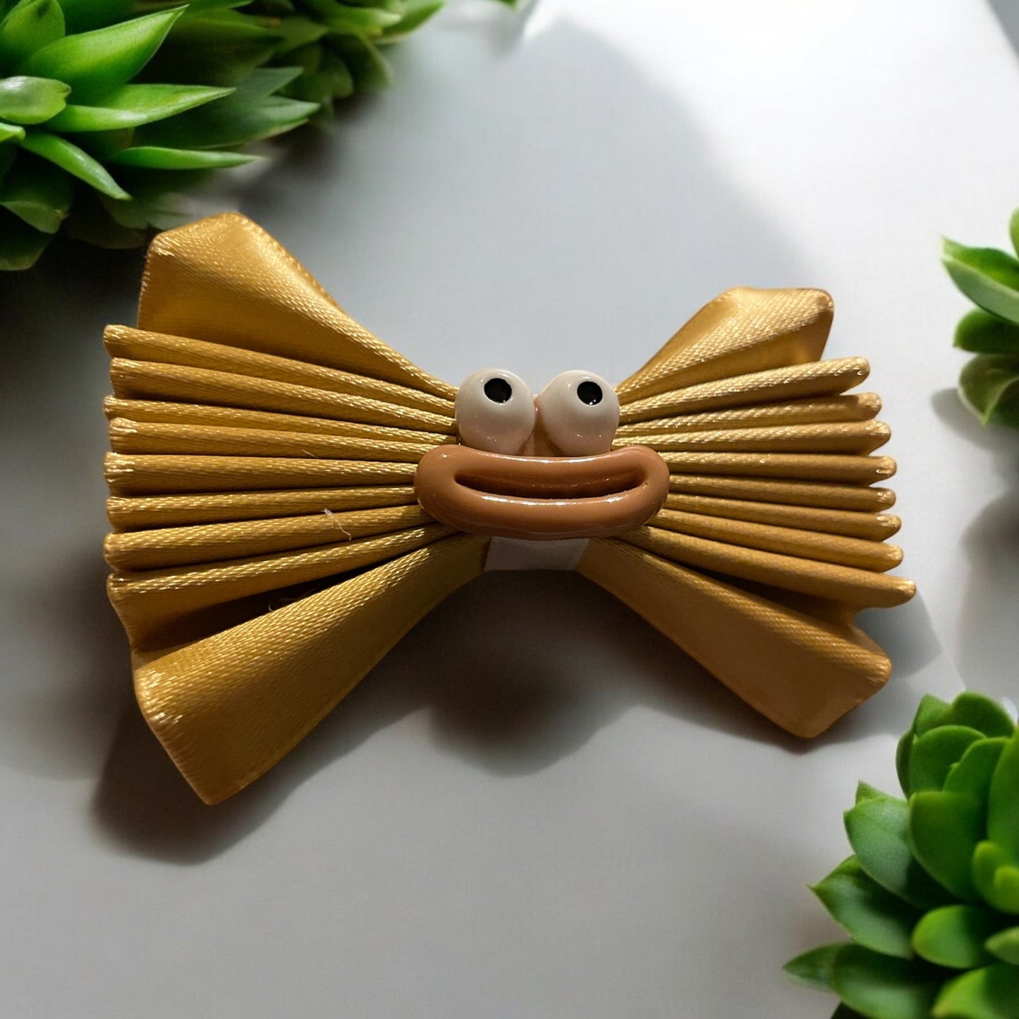 Character themed faces hair bow clip