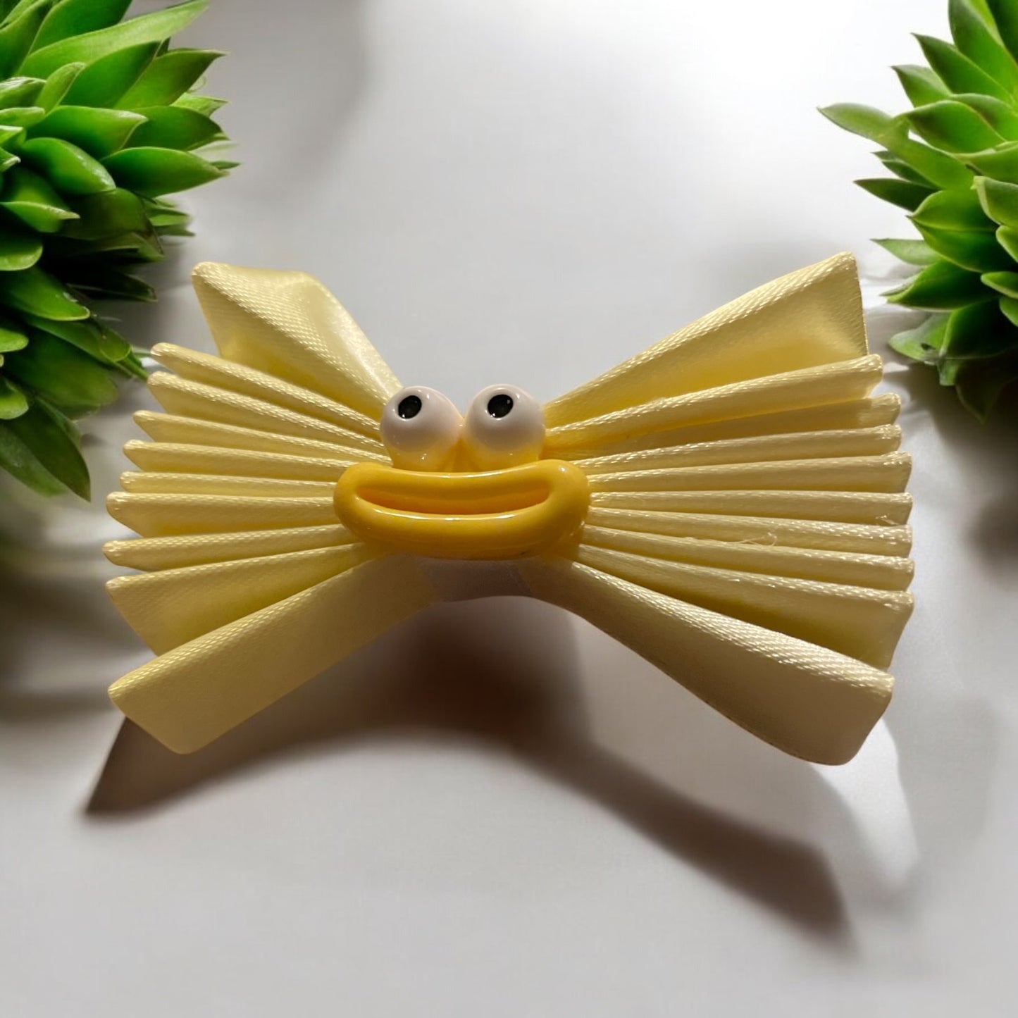 Character themed faces hair bow clip