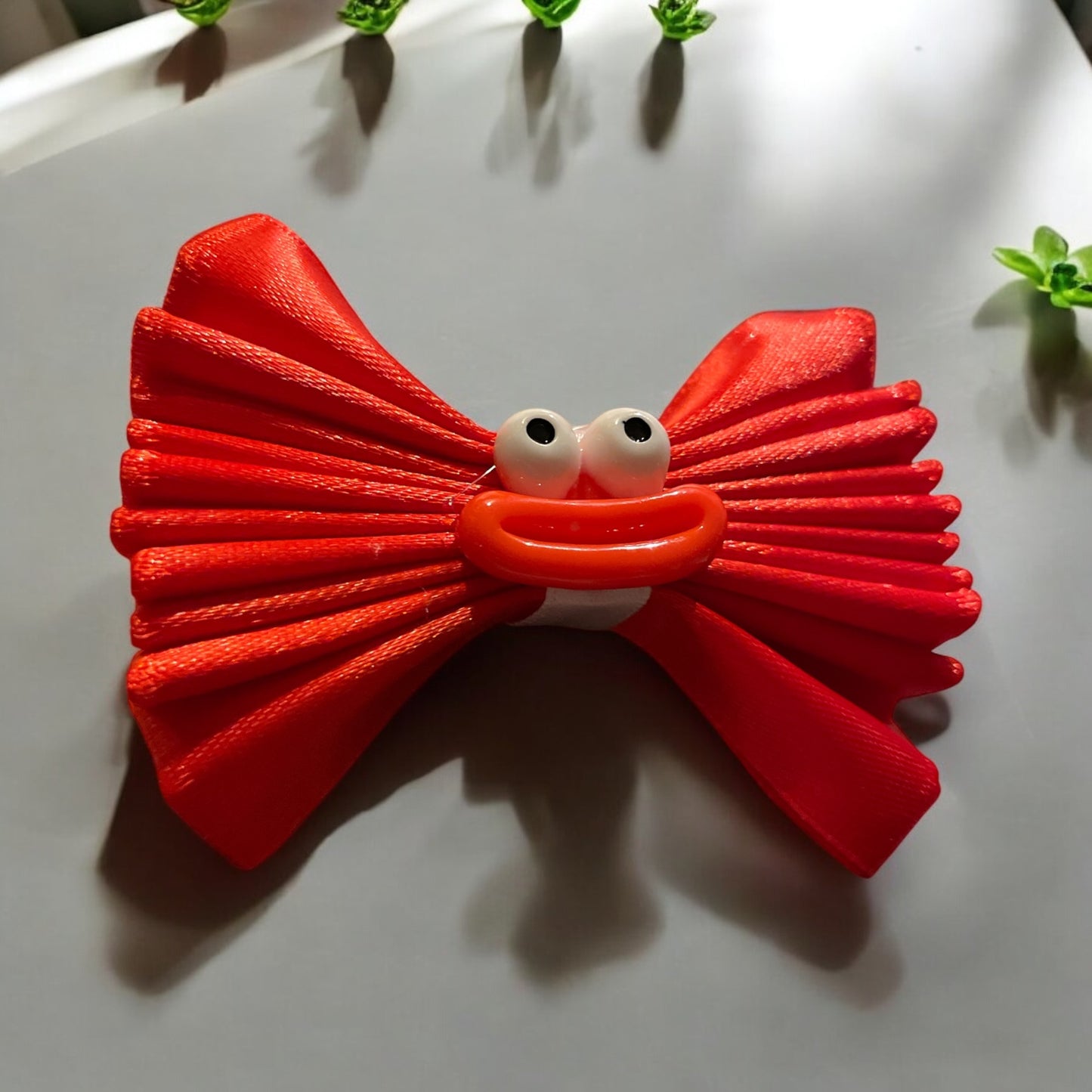 Character themed faces hair bow clip