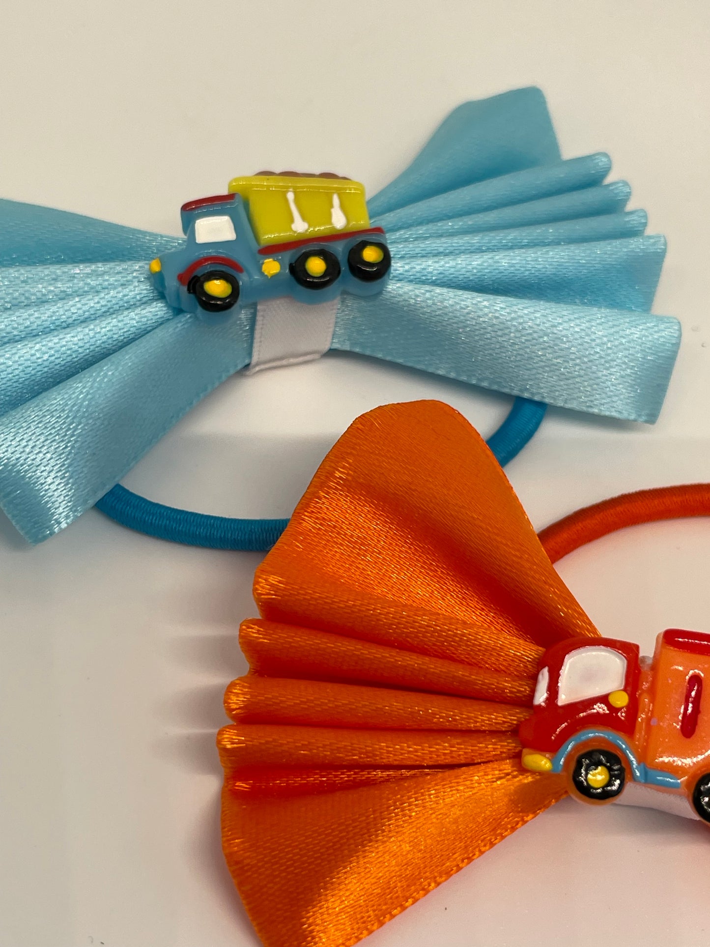 Transport themed hair bow bobble