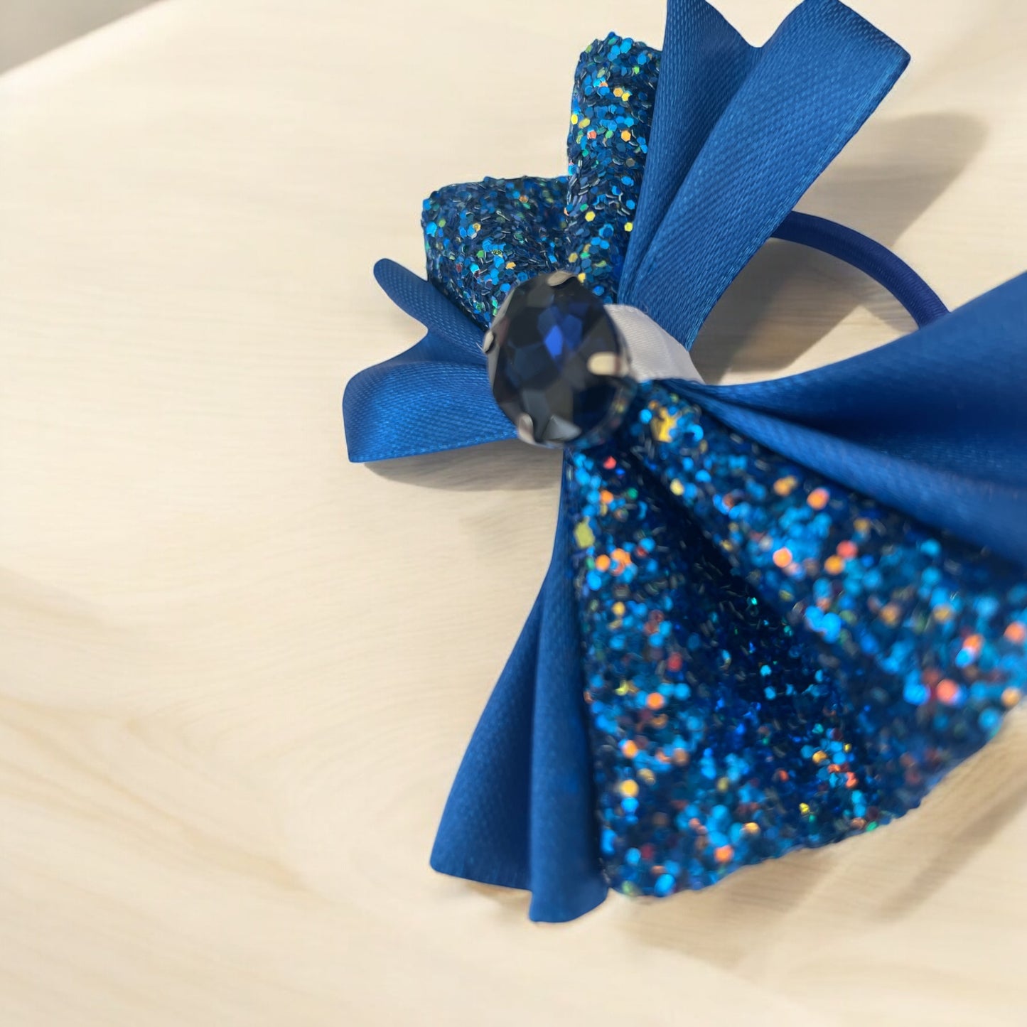 Dazzling blue hair bow bobble